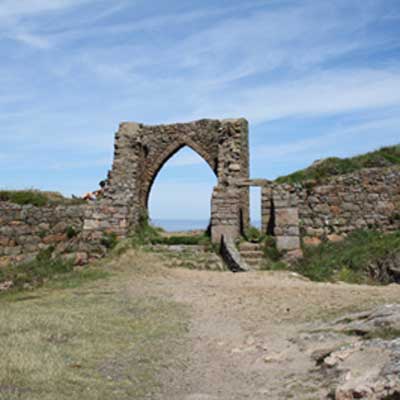 archway of Grosnez Castle