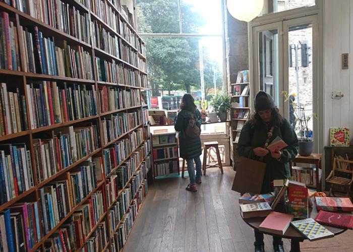 Tills Bookshop Edinburgh (c) TheBookTrail