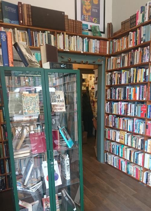 Tills Bookshop Edinburgh (c) TheBookTrail